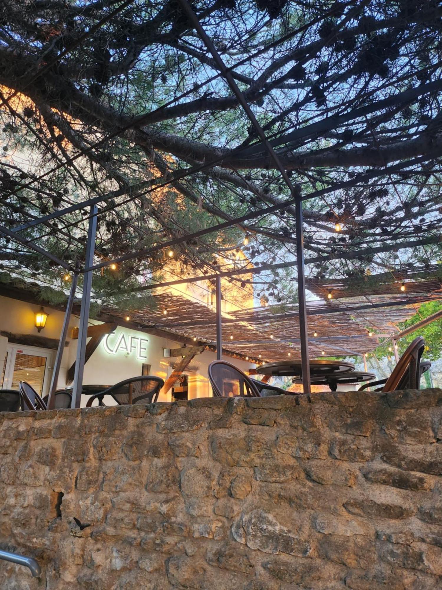 Vilajoun Joucas Exterior photo